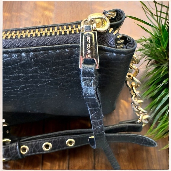 JUICY COUTURE Black Crossbody Bag w/ Gold-Tone Details - Picture 4 of 15